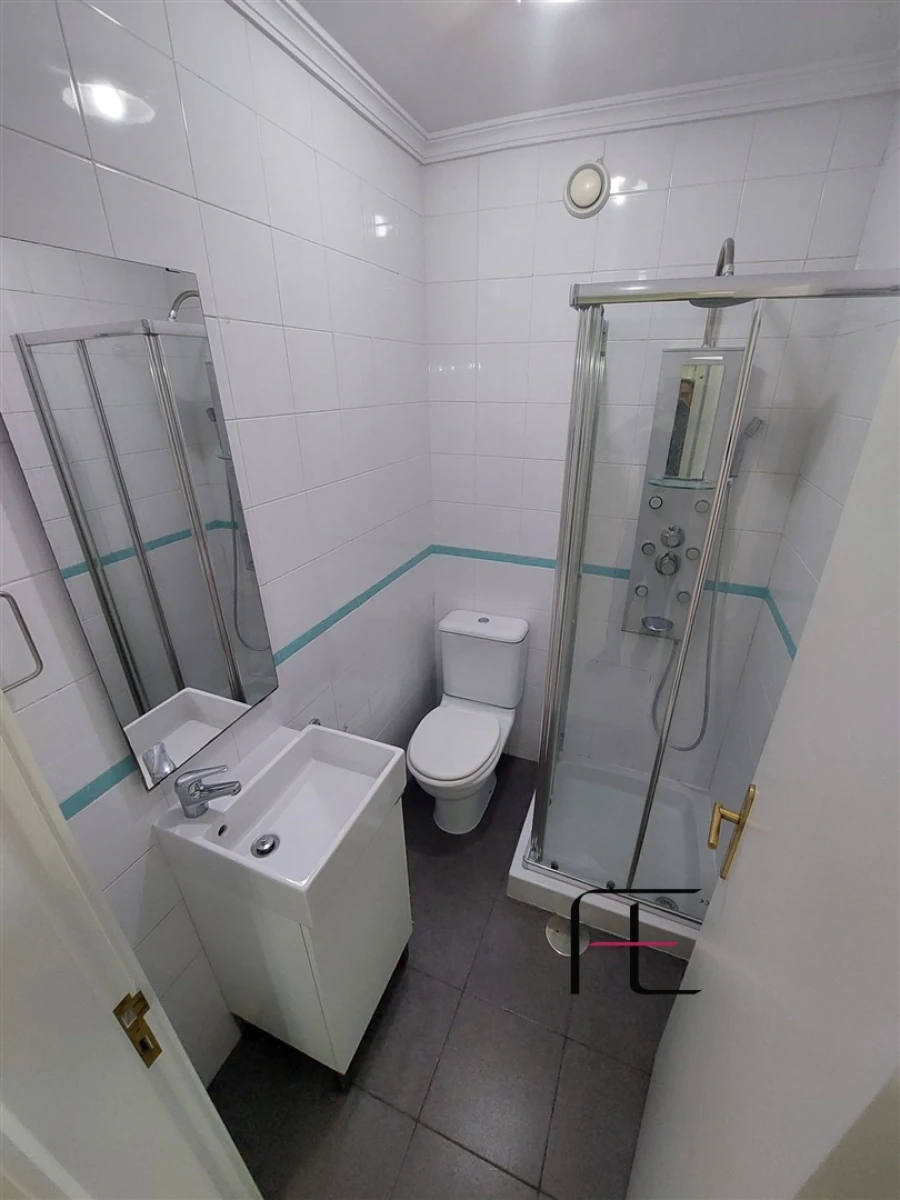 Apartamento T2 para Venda em Valongo Foto 6