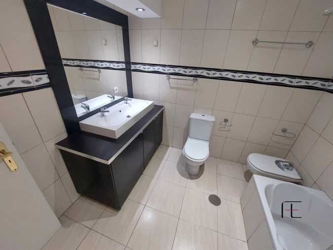 Apartamento T2 para Venda em Valongo Foto 3