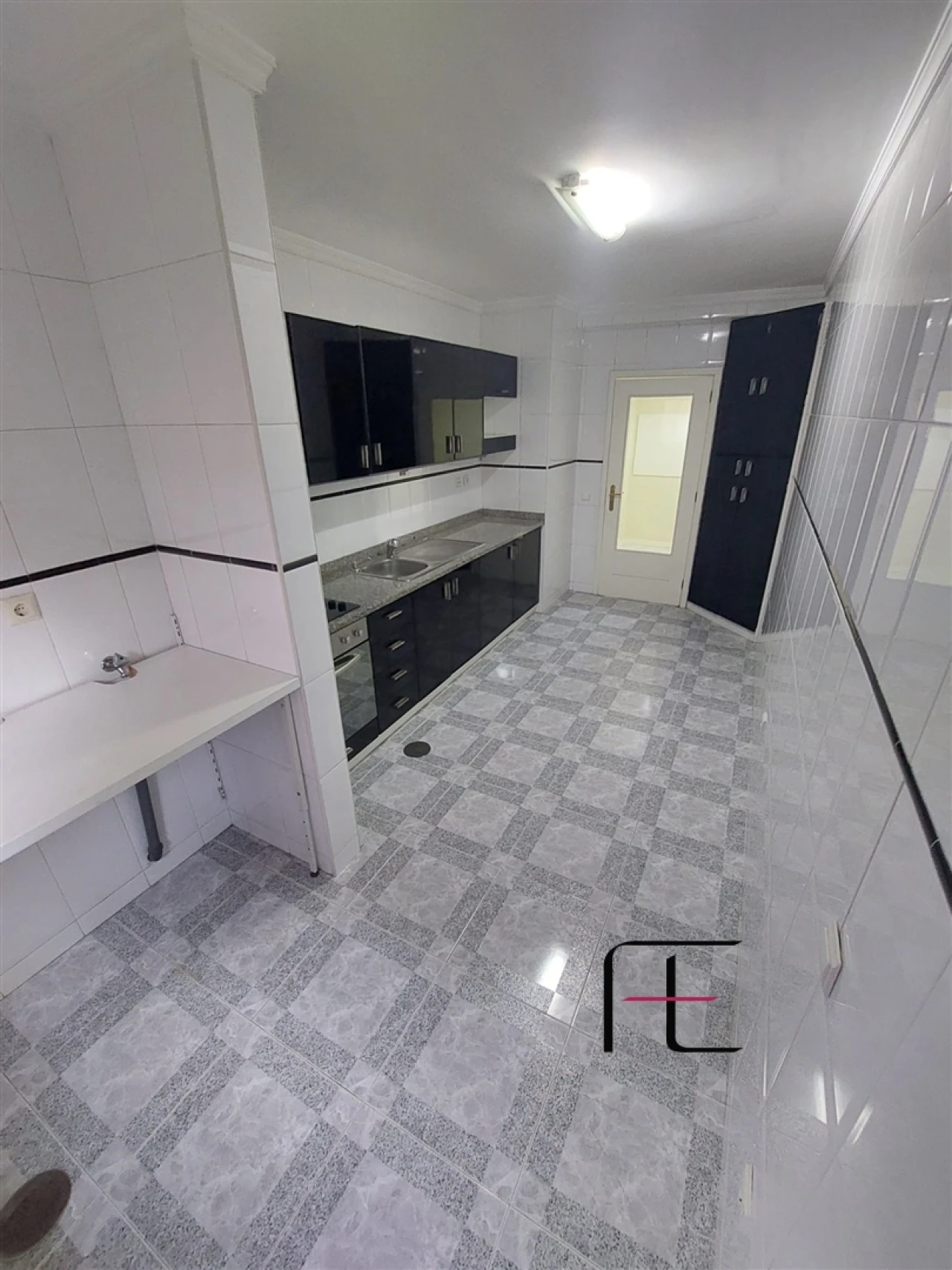 Apartamento T2 para Venda em Valongo Foto 20