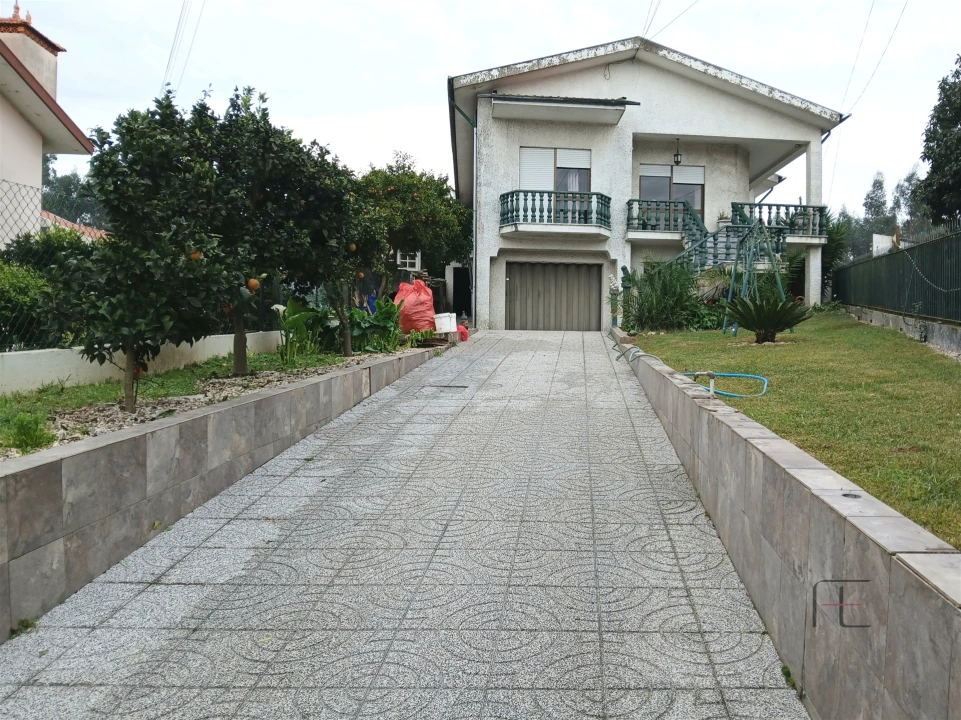 Moradia T3 para Venda em Lourosa Foto 1