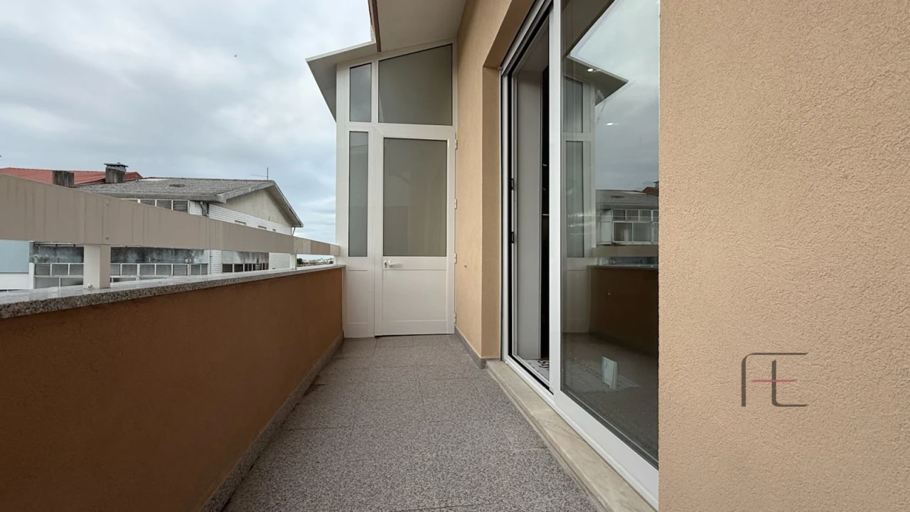 Apartamento T3 para Venda em Aguas Santas Foto 19