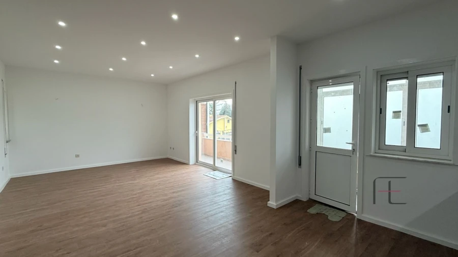 Apartamento T3 para Venda em Aguas Santas Foto 5