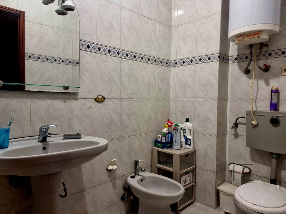 Moradia T4 para Venda em Santa Marinha e São Pedro da Afurada Foto 39