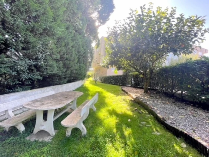 Apartamento T2 para Arrendamento em Vilar de Andorinho Foto 7