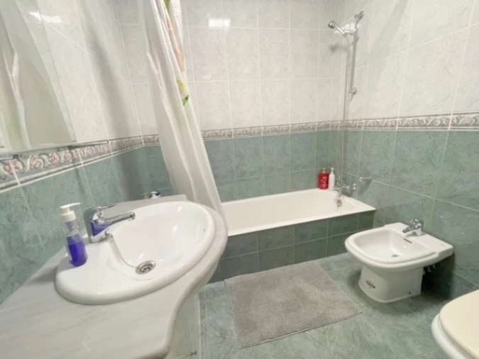 Apartamento T2 para Arrendamento em Vilar de Andorinho Foto 19