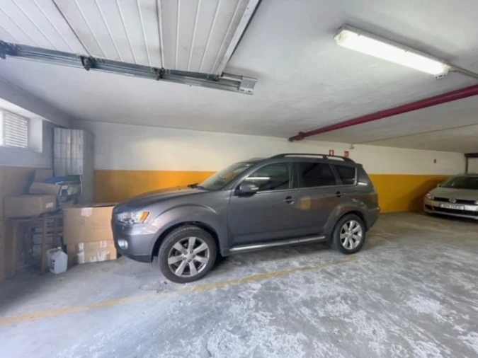 Apartamento T2 para Arrendamento em Vilar de Andorinho Foto 30