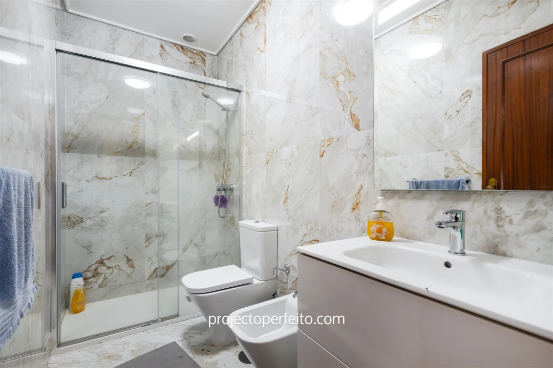 Moradia T4 para Venda em Grijó e Sermonde Foto 19