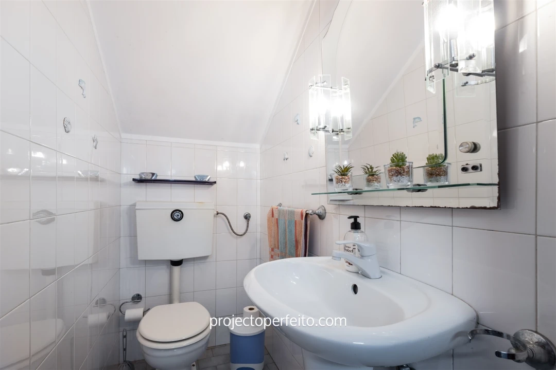 Moradia T4 para Venda em Grijó e Sermonde Foto 21