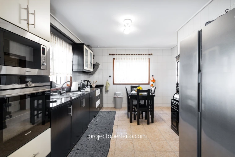 Moradia T4 para Venda em Grijó e Sermonde Foto 3