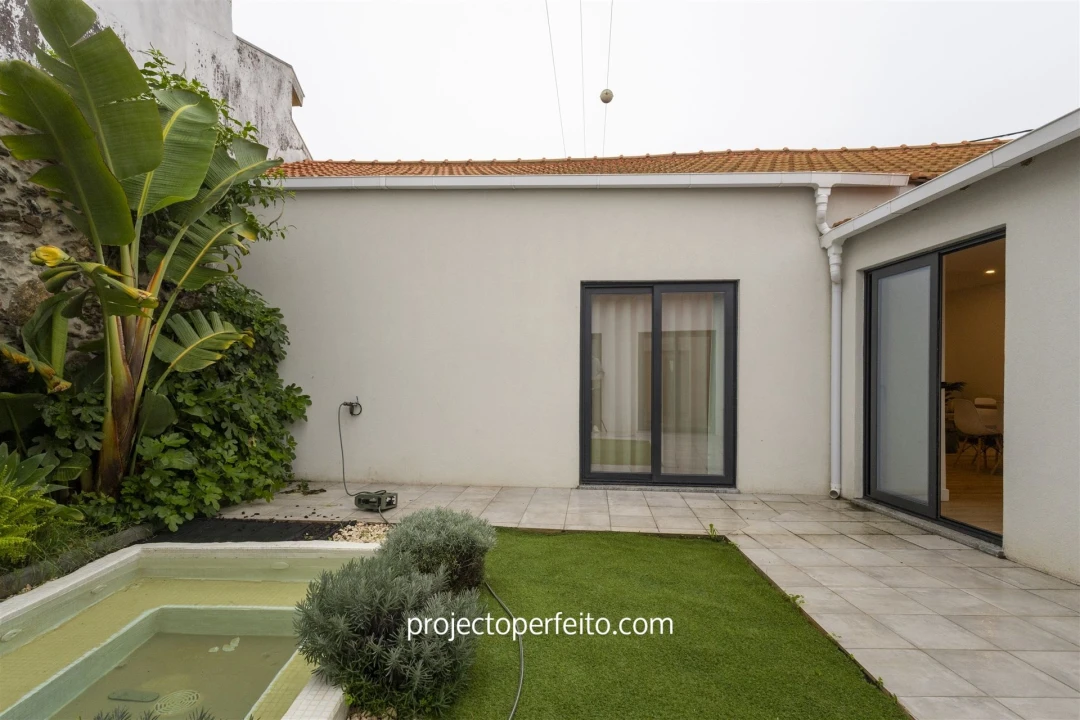 Moradia T4 para Venda em Anta e Guetim Foto 9