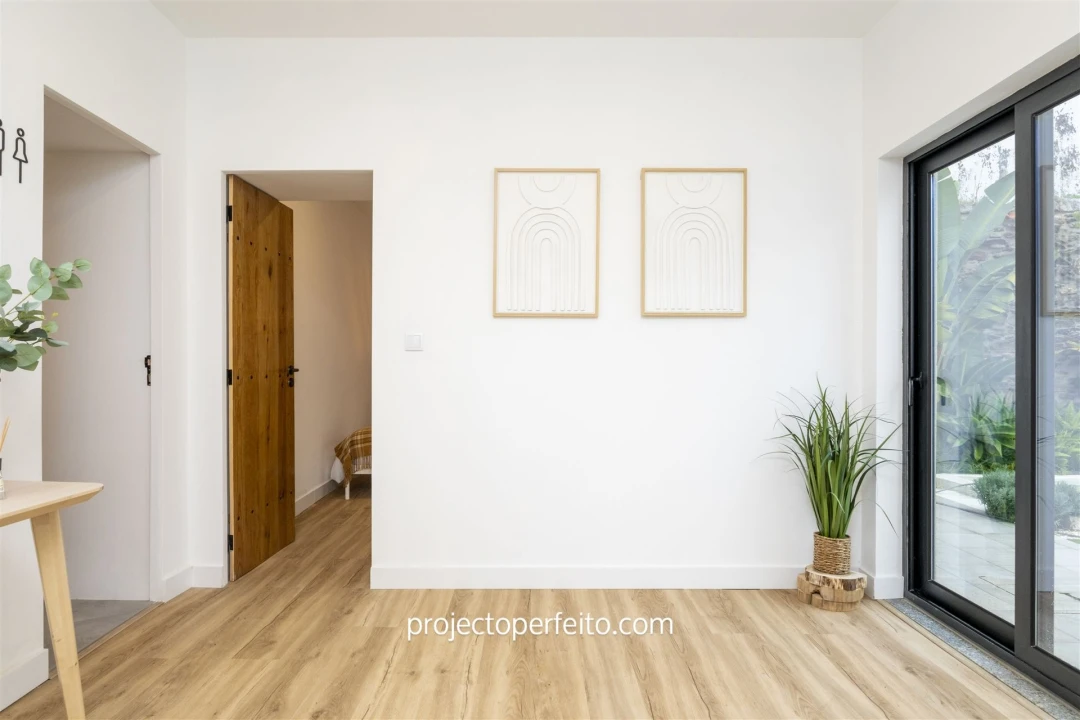 Moradia T4 para Venda em Anta e Guetim Foto 16