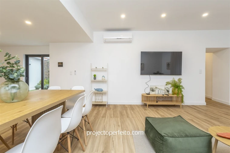 Moradia T4 para Venda em Anta e Guetim Foto 2