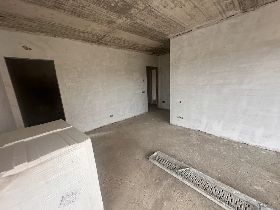 Moradia T4 para Venda em Quelfes Foto 16