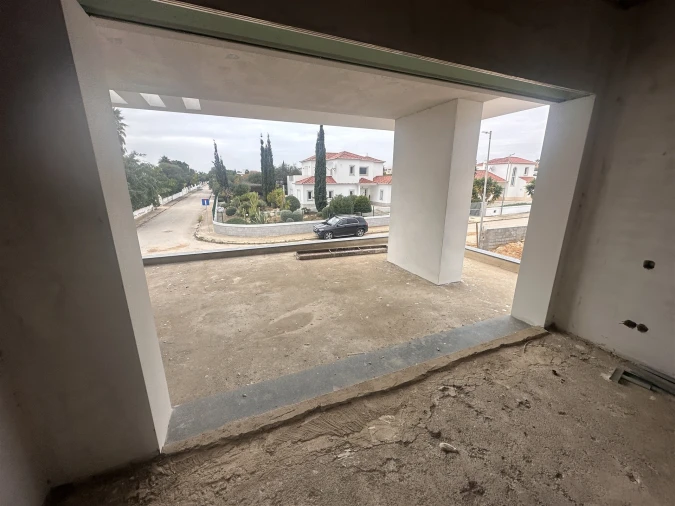 Moradia T4 para Venda em Quelfes Foto 12