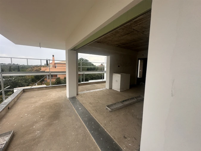 Moradia T4 para Venda em Quelfes Foto 14