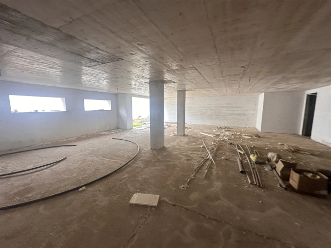 Moradia T4 para Venda em Quelfes Foto 9