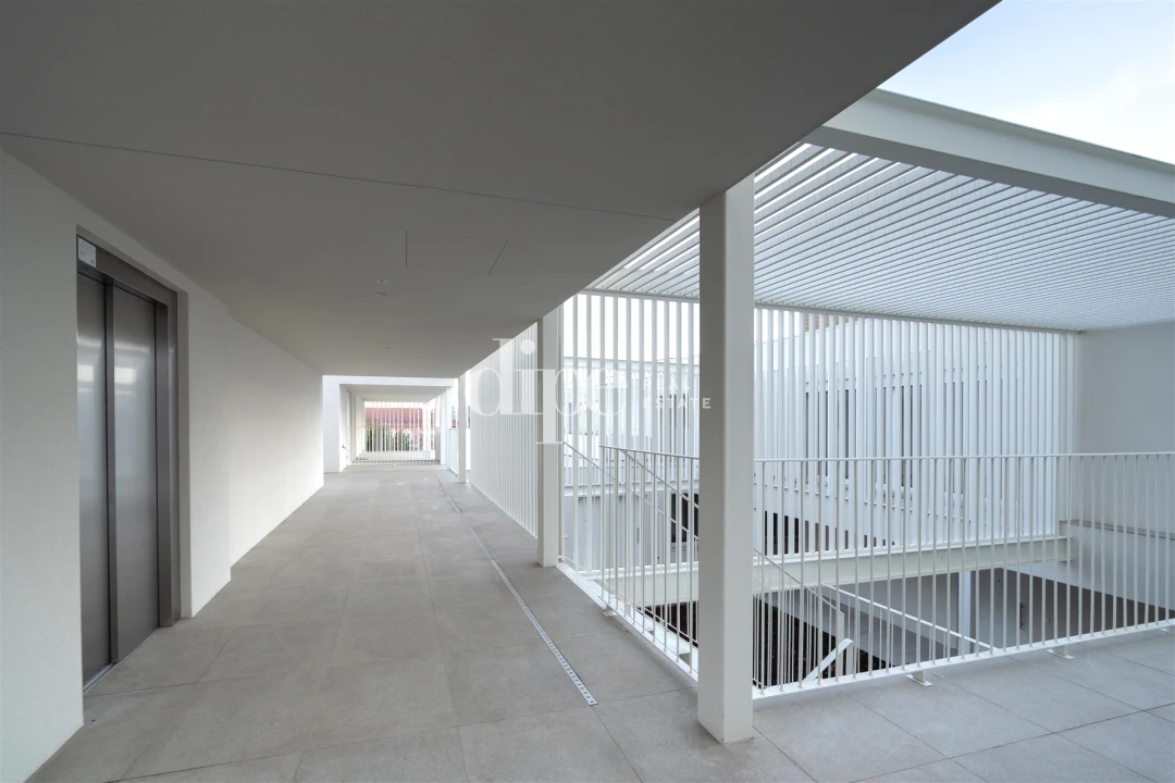 Apartamento T1 para Arrendamento em Urgezes Foto 15