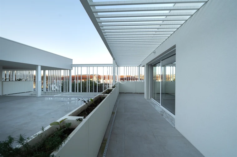 Apartamento T1 para Arrendamento em Urgezes Foto 13