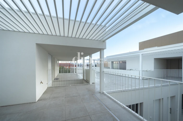 Apartamento T1 para Arrendamento em Urgezes Foto 1