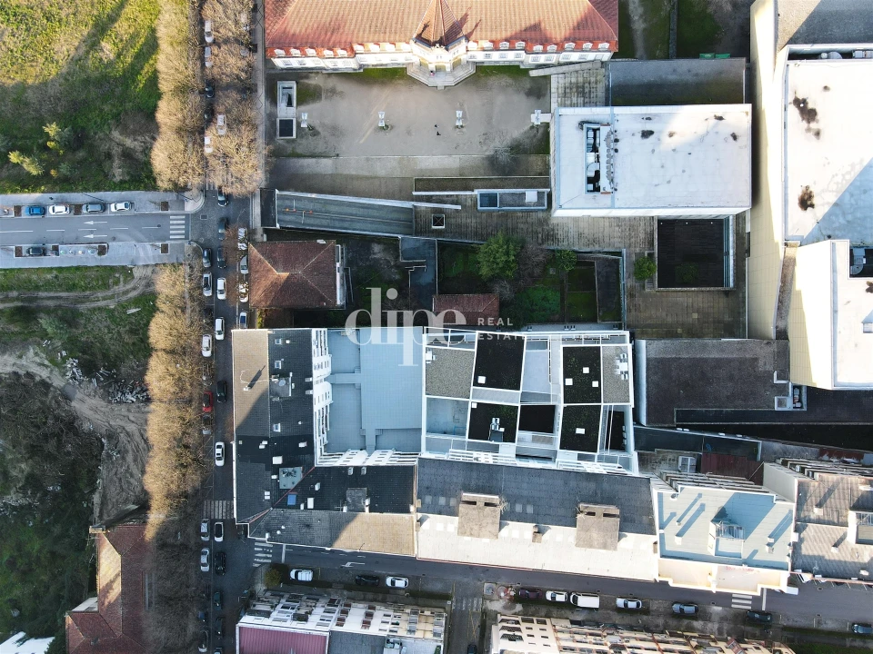 Apartamento T1 para Arrendamento em Urgezes Foto 24