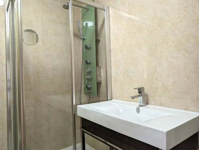 Apartamento T4 para Arrendamento em Glória e Vera Cruz Foto 23