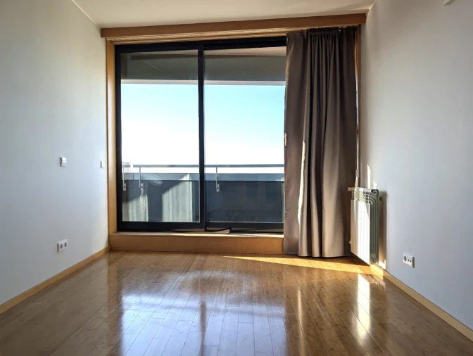 Apartamento T4 para Arrendamento em Glória e Vera Cruz Foto 16