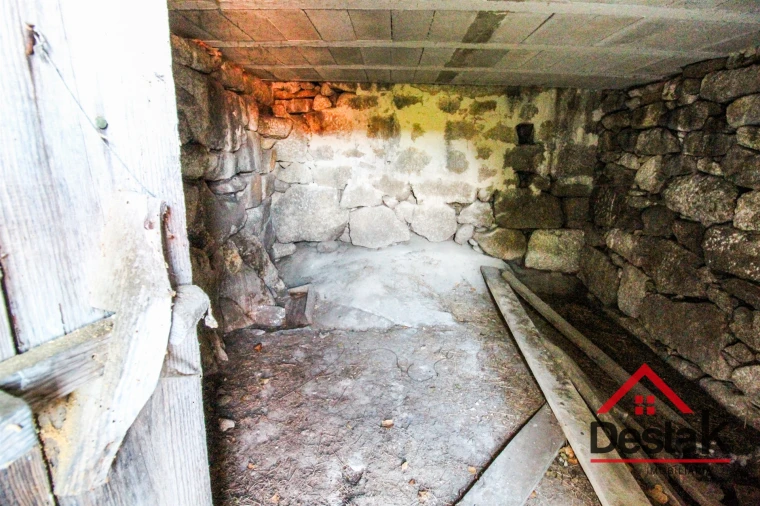 Moradia T3 para Venda em Destriz e Reigoso Foto 33