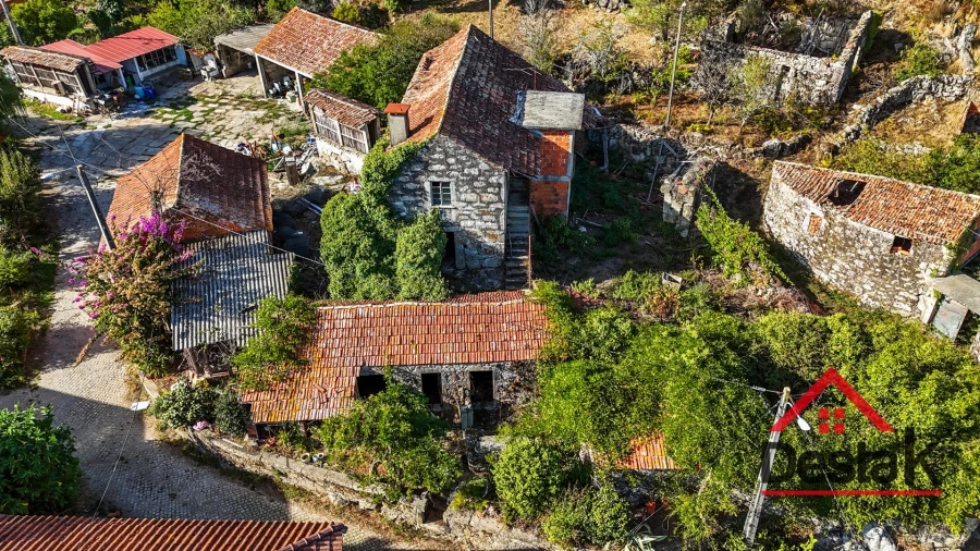 Moradia T3 para Venda em Destriz e Reigoso Foto 25