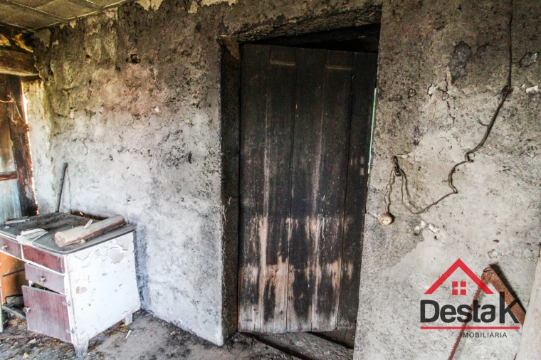 Moradia T3 para Venda em Destriz e Reigoso Foto 6