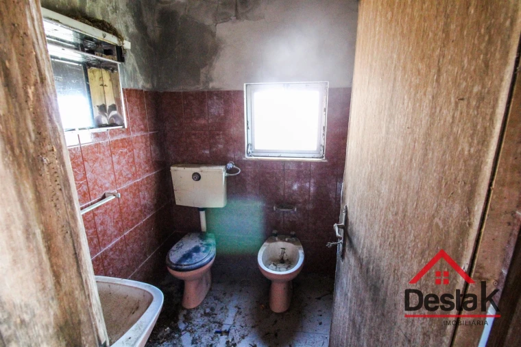 Moradia T3 para Venda em Destriz e Reigoso Foto 9