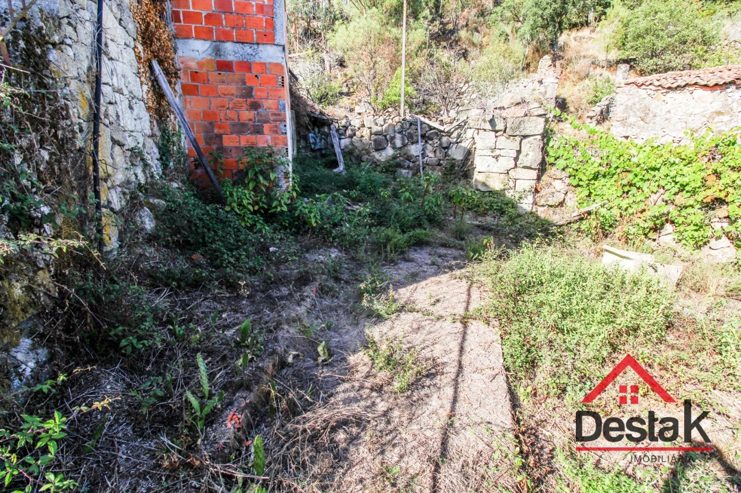 Moradia T3 para Venda em Destriz e Reigoso Foto 32