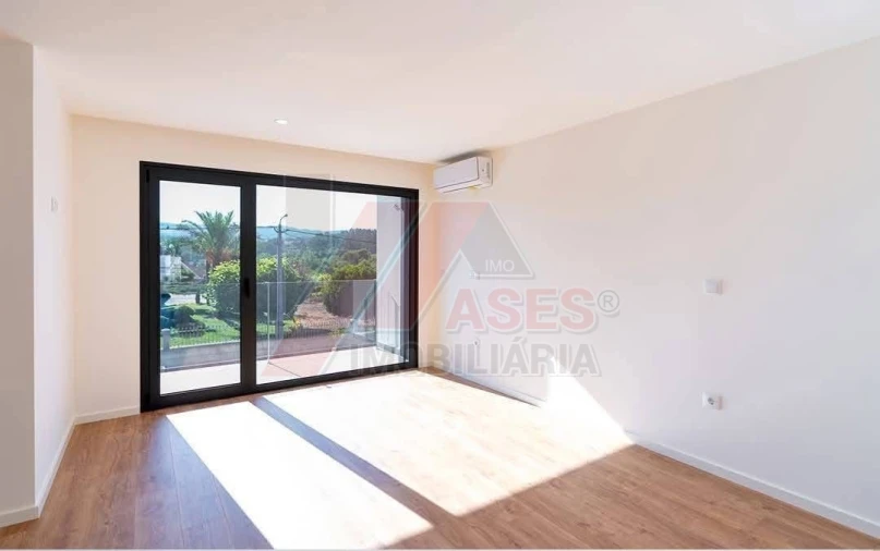 Moradia T3 para Venda em Medelo Foto 7