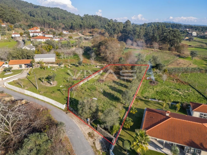 Terreno para Venda em Friastelas Foto 2