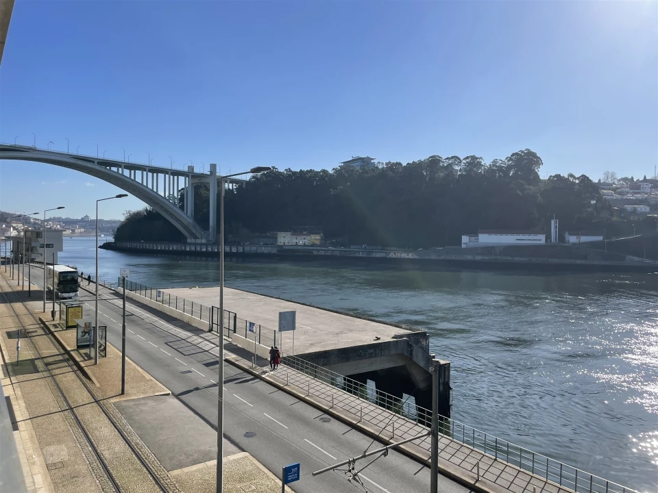 Moradia T4 para Venda em Lordelo do Ouro e Massarelos Foto 24