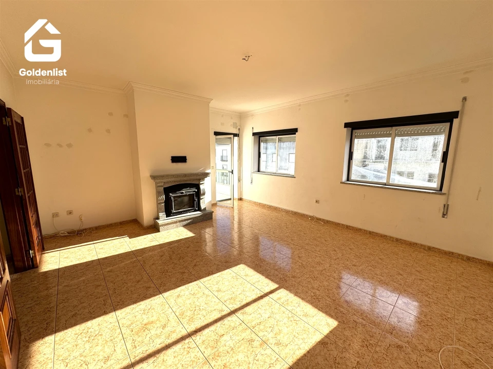 Apartamento T3 para Venda em Alcains Foto 3