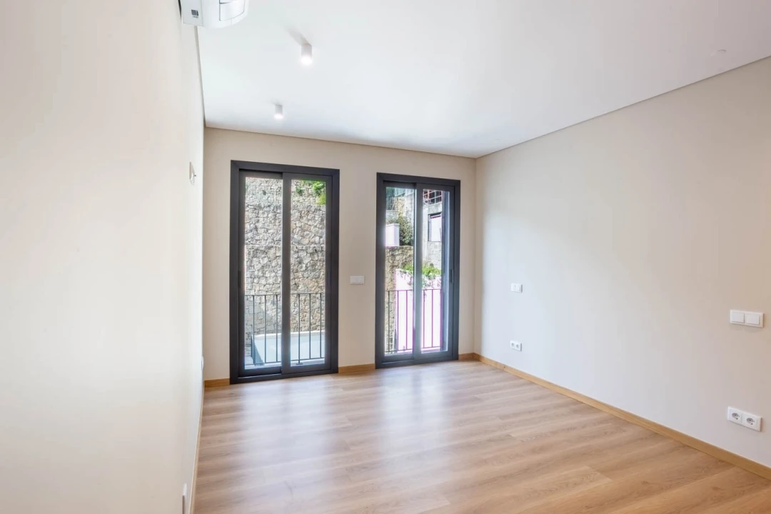 Apartamento T2 para Arrendamento em Braga (São José de São Lázaro e São João do Souto) Foto 5