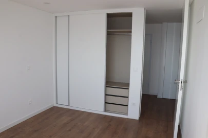Apartamento T2 para Venda em Cristelos, Boim e Ordem