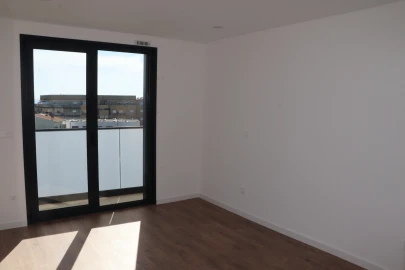 Apartamento T2 para Venda em Cristelos, Boim e Ordem