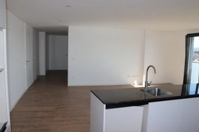 Apartamento T2 para Venda em Cristelos, Boim e Ordem