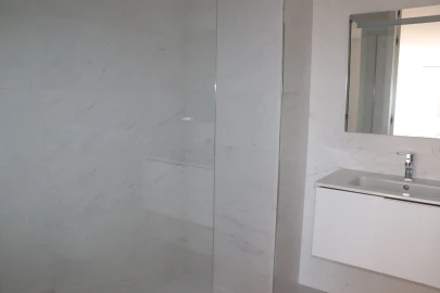 Apartamento T2 para Venda em Cristelos, Boim e Ordem