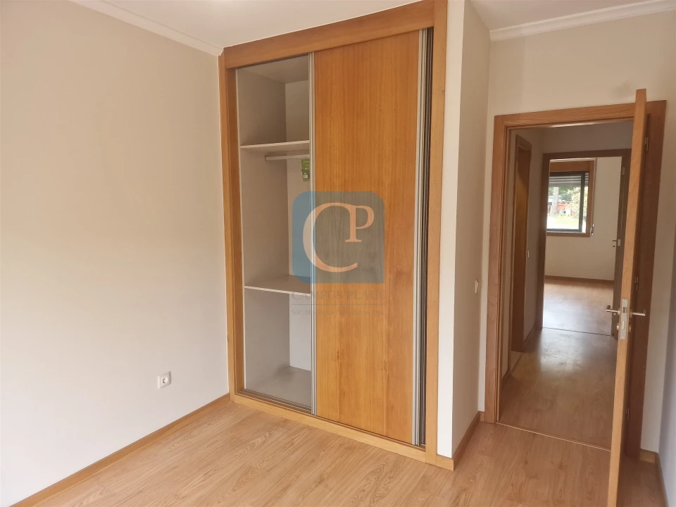 Apartamento T2 para Arrendamento em São Mamede de Infesta e Senhora da Hora Foto 6