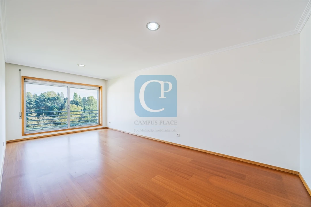 Apartamento T3 para Venda em Custóias, Leça do Balio e Guifões Foto 2