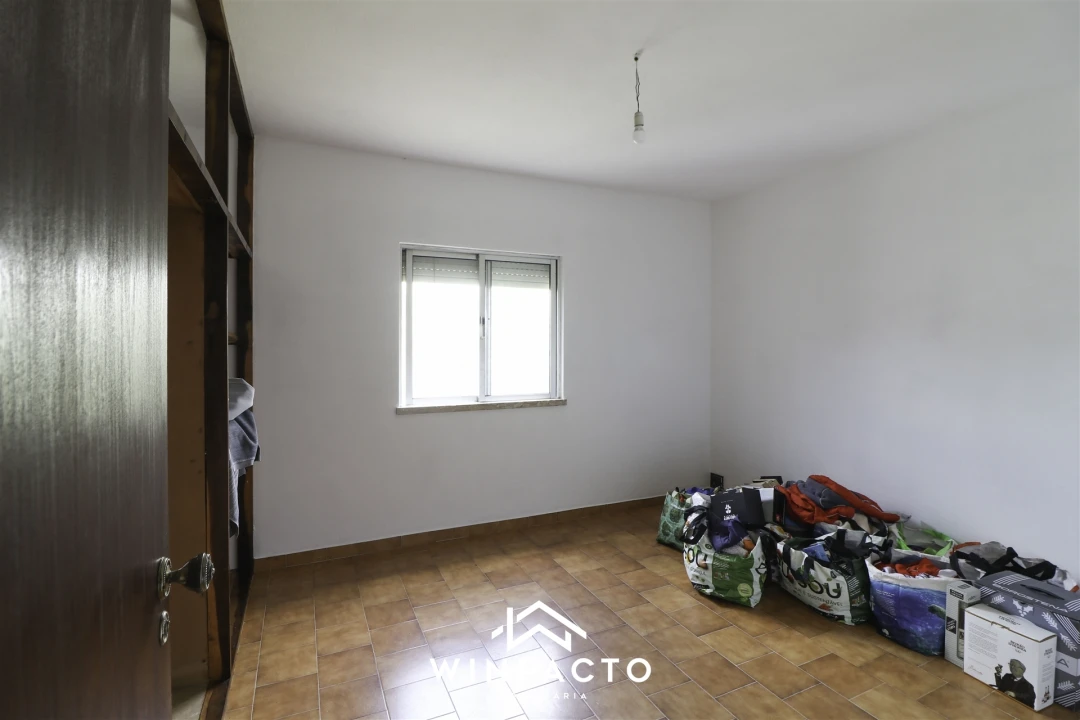 Moradia T2 para Venda em Cabanas de Viriato Foto 5