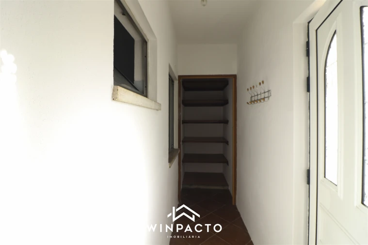 Moradia T2 para Venda em Cabanas de Viriato Foto 27