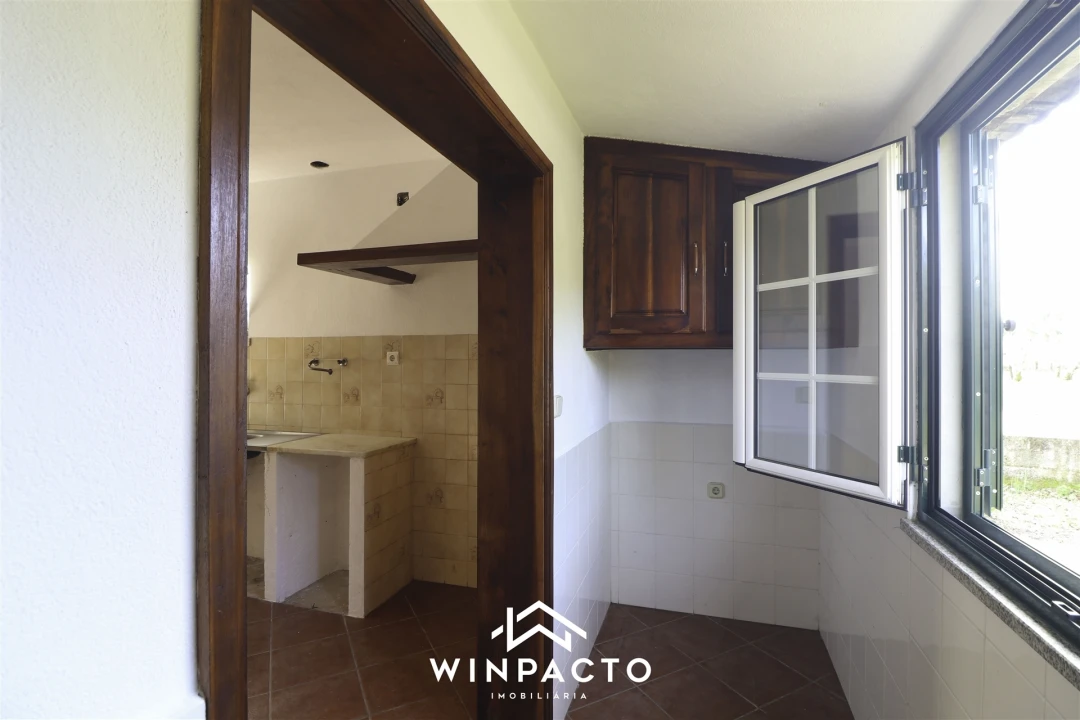 Moradia T2 para Venda em Cabanas de Viriato Foto 23