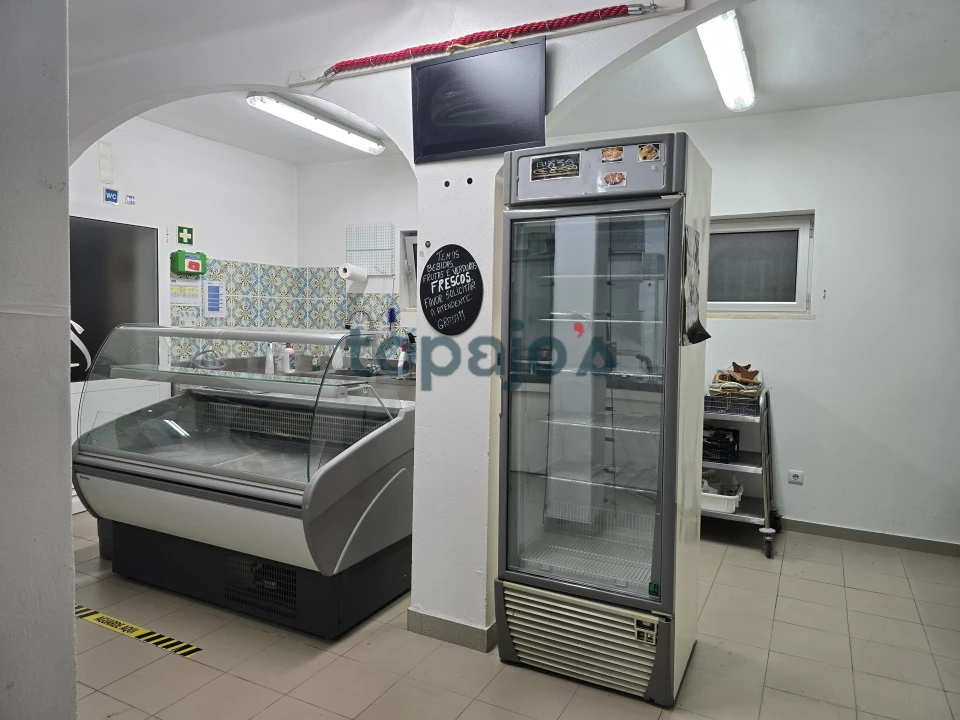 Loja para Arrendamento em Santa Catarina da Serra e Chainça Foto 4