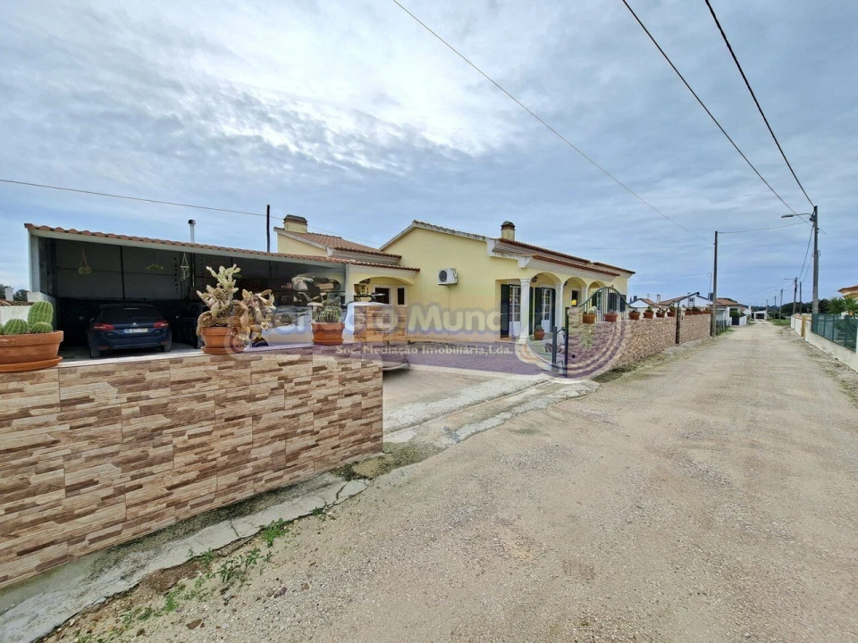 Moradia T3 para Venda em Glória do Ribatejo e Granho Foto 3