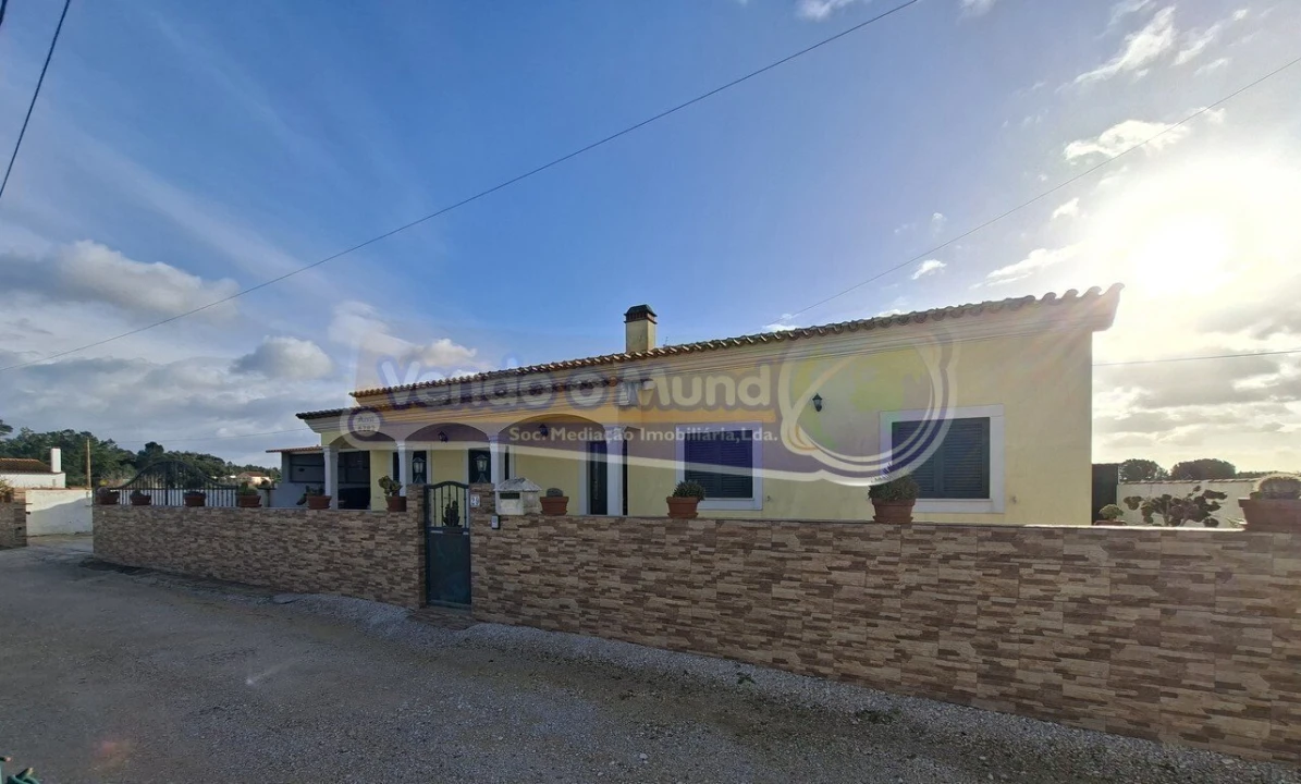 Moradia T3 para Venda em Glória do Ribatejo e Granho Foto 1