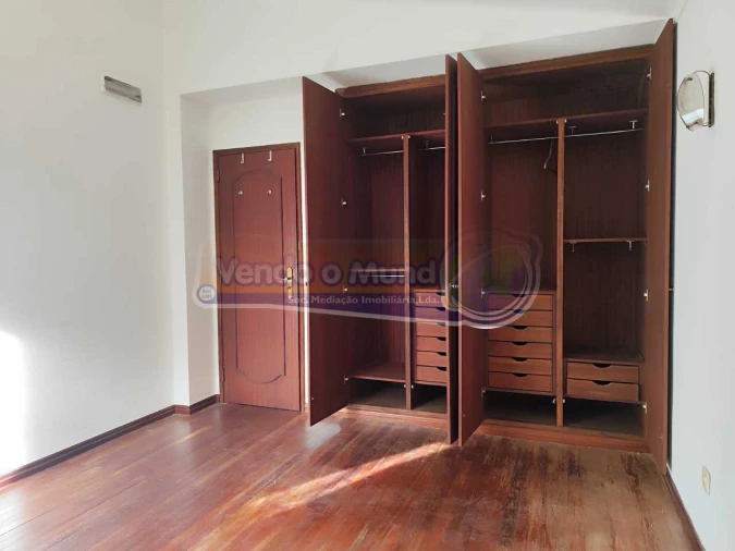 Moradia T4 para Venda em Salvaterra de Magos e Foros de Salvaterra Foto 11