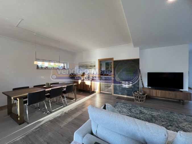 Moradia T4 para Venda em Santo Estêvão Foto 19